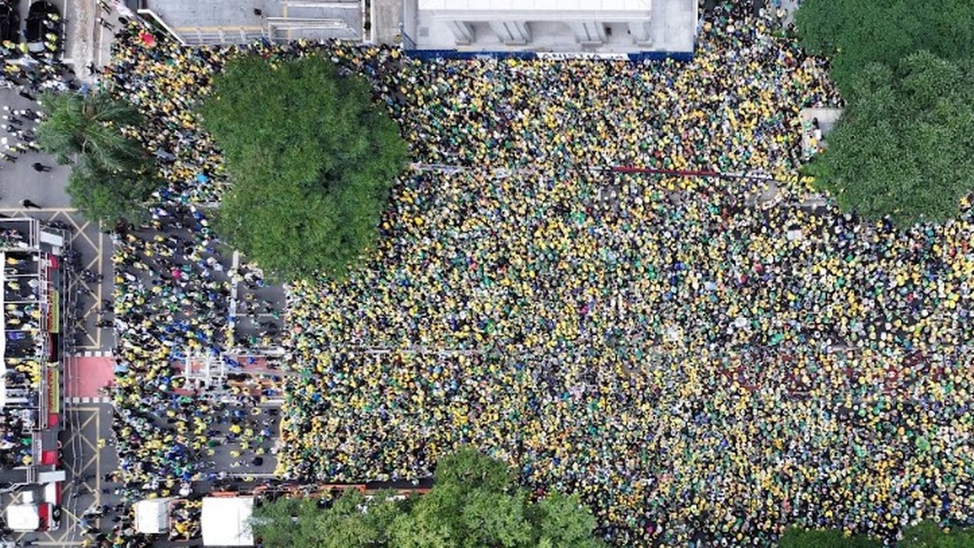 Ato com Bolsonaro na Paulista a favor da anistia reúne cerca de 44,9 mil manifestantes, segundo metodologia da USP
