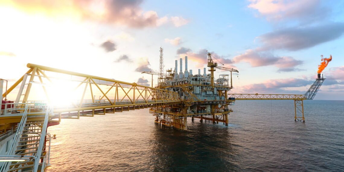Brasileiro pode ter encontrado o maior reservatório de petróleo do mundo Por Larissa Carvalho